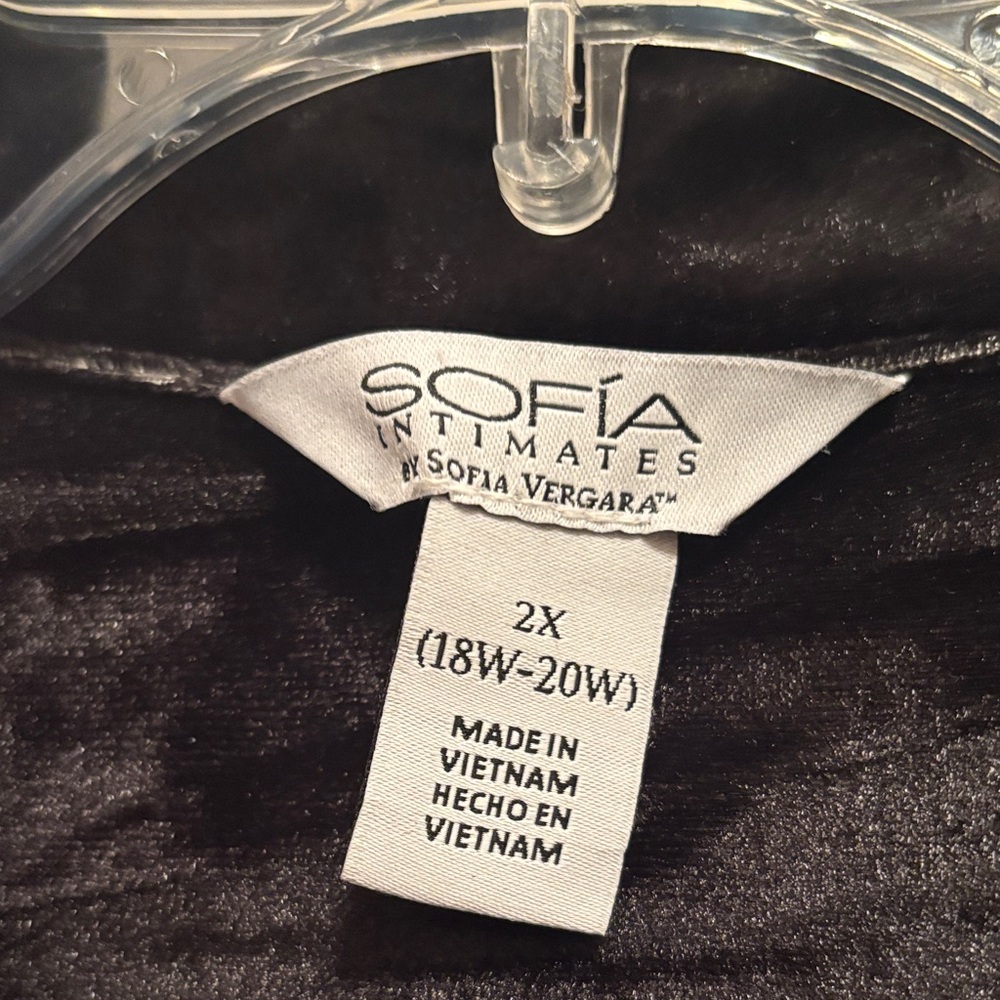 Sofia Intimates By Sofia Vegara Elegant Floral Wo… - image 2